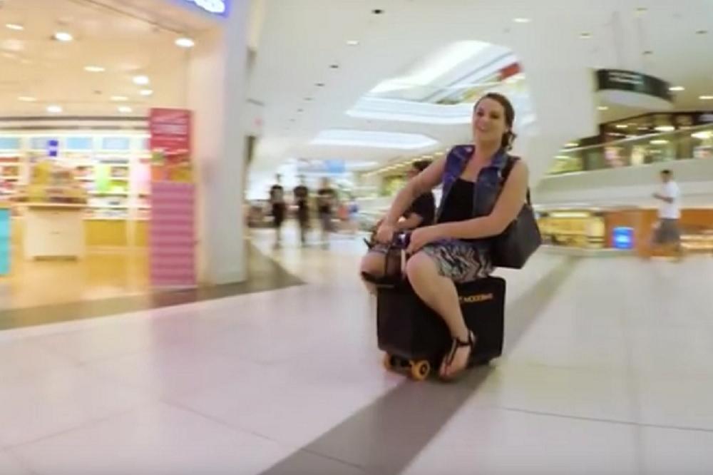 KOFER IZ SNOVA: Može da vas odveze umesto TAKSIJA i da vam napuni telefon! (VIDEO)