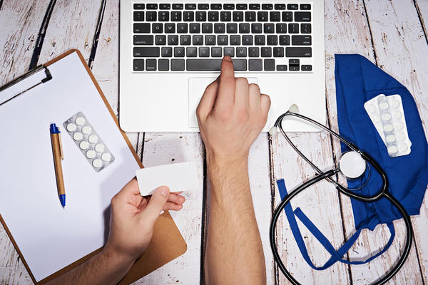 DA LI STE SE VEĆ LEČILI ONLINE? Telepsihijatrija postaje novi hit u Srbiji, a evo kako funkcioniše! (FOTO)