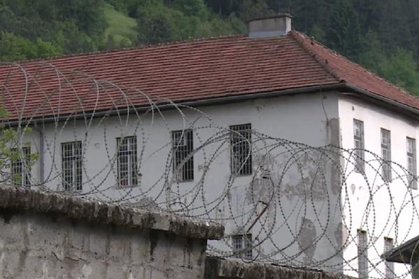 PRIČE IZ JEDNOG OD NAJSTROŽIH ZATVORA U REGIONU! Odavde nema bežanja! (FOTO)