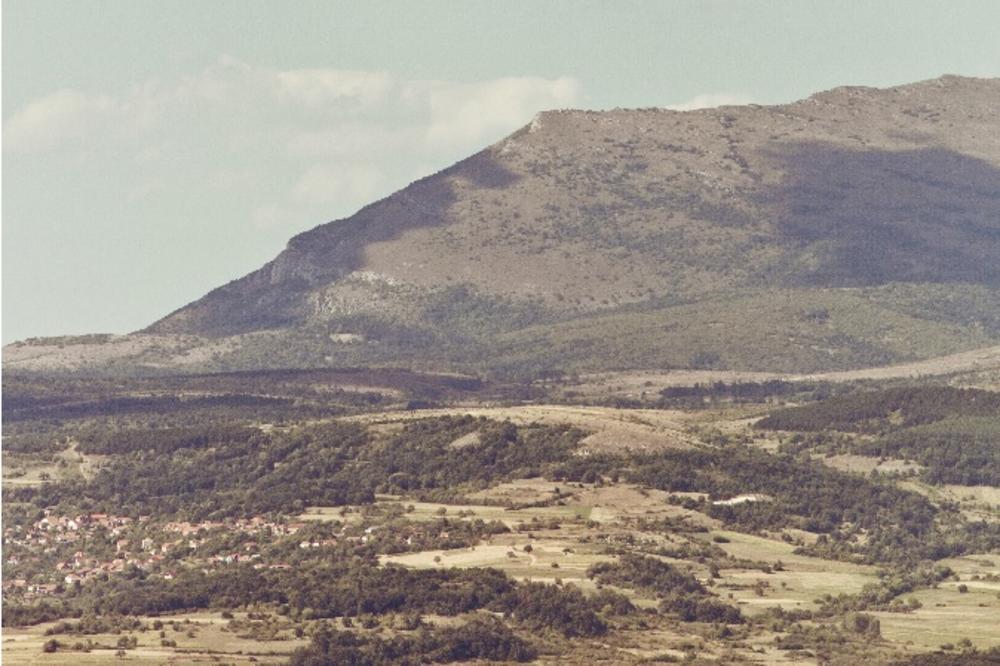 DRAMA NA RTNJU! Bojan i njegov sin (8) SATIMA IZGUBLJENI NA PLANINI!