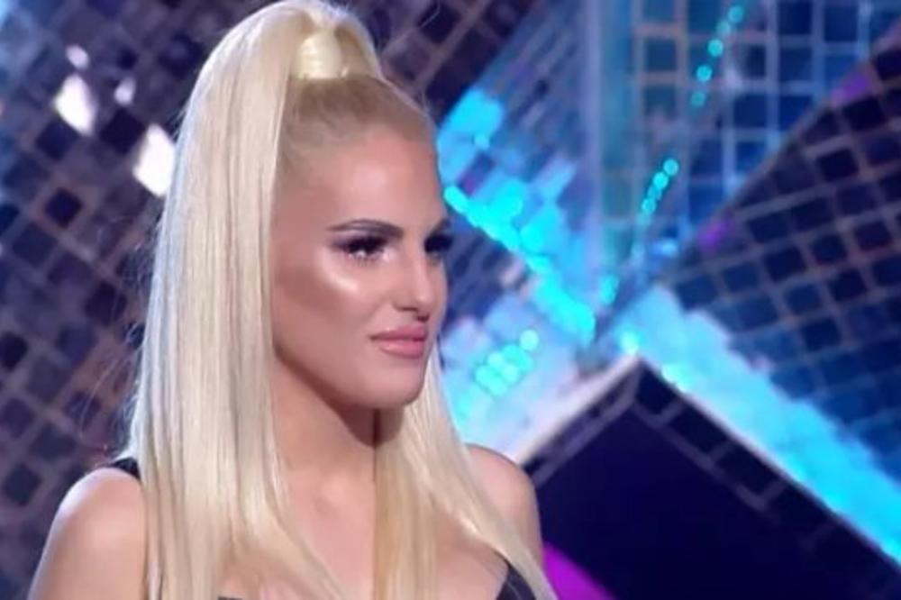 GOVORILI SU JOJ DA GA OPERIŠE, ALI ONA NIJE HTELA: Pinkova zvezda otkrila odakle joj ožiljak iznad oka! (FOTO)