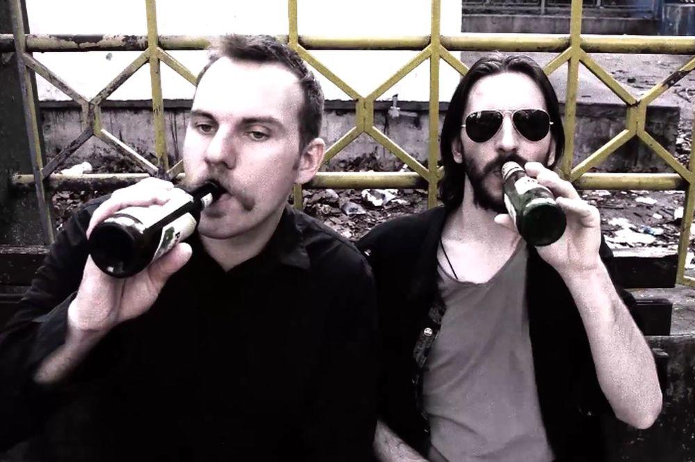 Erik & The Worldly Savages imaju novi spot: I FENOMENALAN JE! (VIDEO)