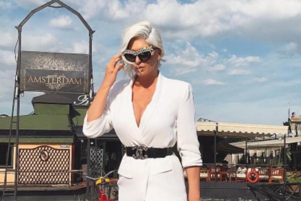 E, OVO JE ZAISTA VELIKO! Karleuša postaje zaštitno lice VERSAĆEA: Donatela nestrpljiva, čeka se Jelenin odgovor!