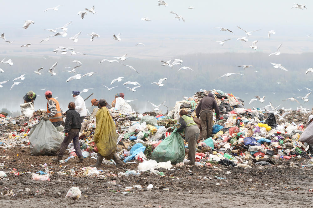 DEPONIJA DANIMA GORI: Ima dima u Vinči, ali nema zagađenja u Beogradu