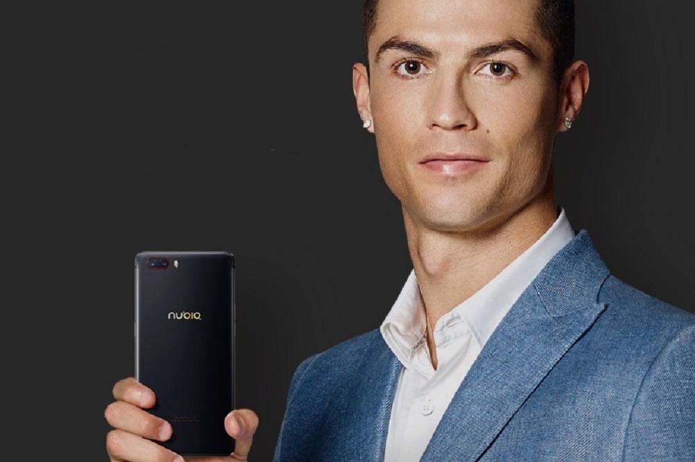 Ronaldov telefon rasprodat za samo 51 sekundu! (VIDEO)