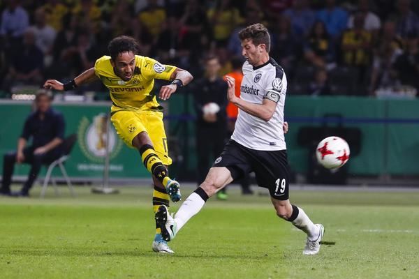 Oni retko kad greše, a sada kažu: Vila je kupljena, dogovor je pao, u Dortmund je stiglo 70 miliona!