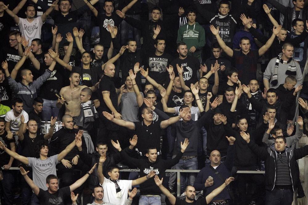 Partizan drakonski kažnjen zato što su Grobari vređali direktora KLS! (VIDEO)
