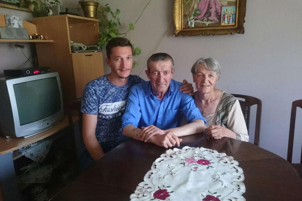 Markov otac je 16 godina radio za državu: SAD JE TEŠKO BOLESTAN, a NE MOŽE DA SE LEČI zbog SUMANUTOG PROPUSTA!