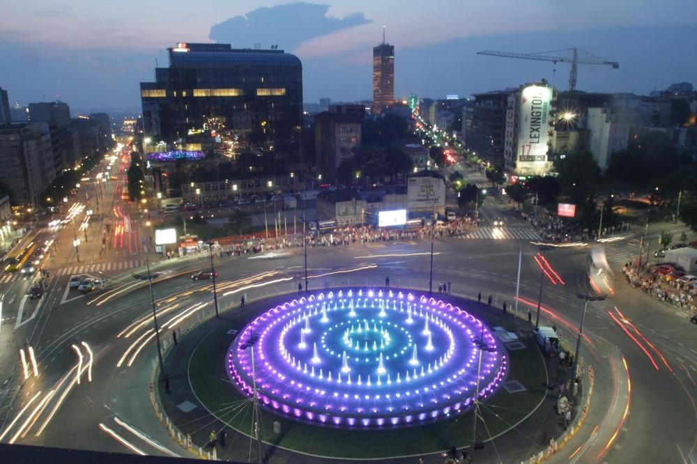 Neko će zbog ovog odgovarati! POKUŠANA SABOTAŽA FONTANE NA SLAVIJI I SVE JE SNIMLJENO! (FOTO)