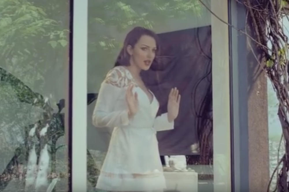 PSIHOPATA NA SLOBODI! Prijovićki zbog Filipa nepoznata DEVOJKA uništila auto od 60.000 evra