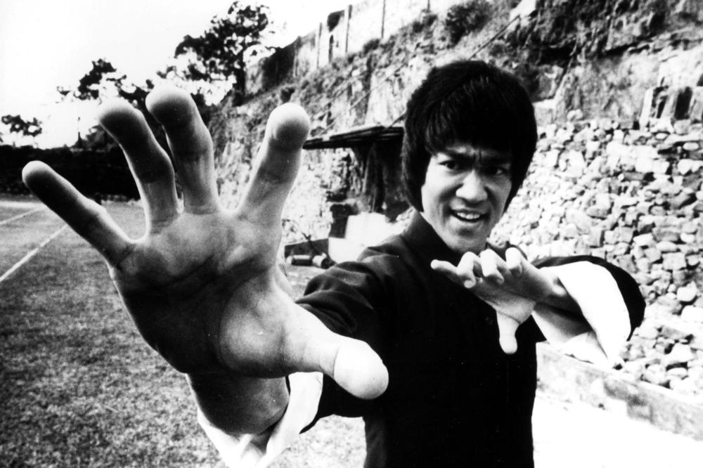 NA DANAŠNJI DAN JE UMRO NAJČUVENIJI AKCIONI HEROJ IKADA: Njegova smrt je i dalje jedna od NAJVEĆIH MISTERIJA