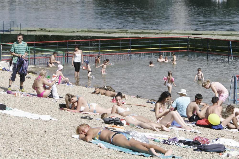 Uginule ribe očišćene sa Ade Ciganlije: Voda na najpoznatijem BG kupalištu je na "visokom nivou"