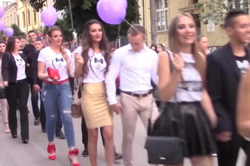 SRBIJO, BUDI PONOSNA NA NJIH! Carevi iz Pirota se odrekli skupih haljina i odela za maturu, a sav novac dali NJEMU! (VIDEO)