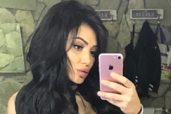 NIJE SE BAŠ OPAMETILA? Tamara Đurić posle borbe za život pokazala OGROMAN dekolte i silikone! (VIDEO)