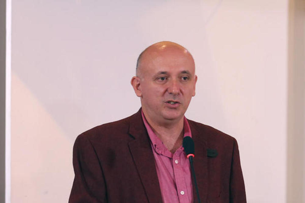 UNS TRAŽI: Država da privede ljude koji su tukli novinare!