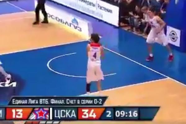 Tome Brejdi, ako se Teo odluči da pređe u NFL, izgubićeš posao! Valjevskom umetniku se nije ni igralo, a izveo je OVO! (VIDEO)