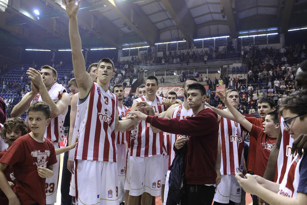 Ovog dana plašio se svaki navijač Zvezde: Posle Branka Lazića, iz kluba odlazi još jedan ljubimac Delija! (FOTO)