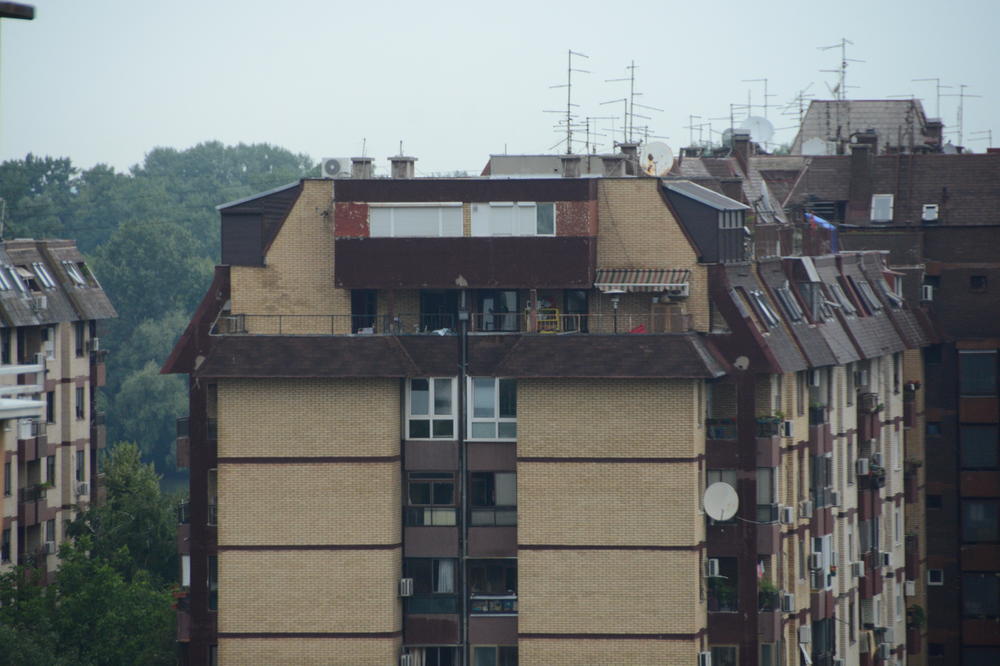 HIT OGLAS ZA STAN U BEOGRADU NAPRAVIO BURU NA MREŽAMA: Cenu digla samo JEDNA STVAR, ljudi kipte od besa! (FOTO)