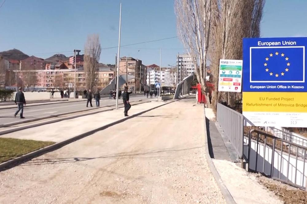 TRAGEDIJA U KOSOVSKOJ MITROVICI: Radnik pao sa skele i poginuo!