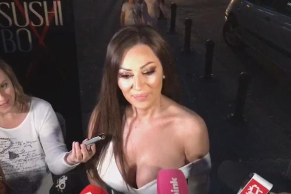 NA CECINOM ROĐENDANU SVE OČI SU BILE UPRTE U NJU: Supruga Milana Kalinića kida kako izgleda, a haljina joj je top! (FOTO)