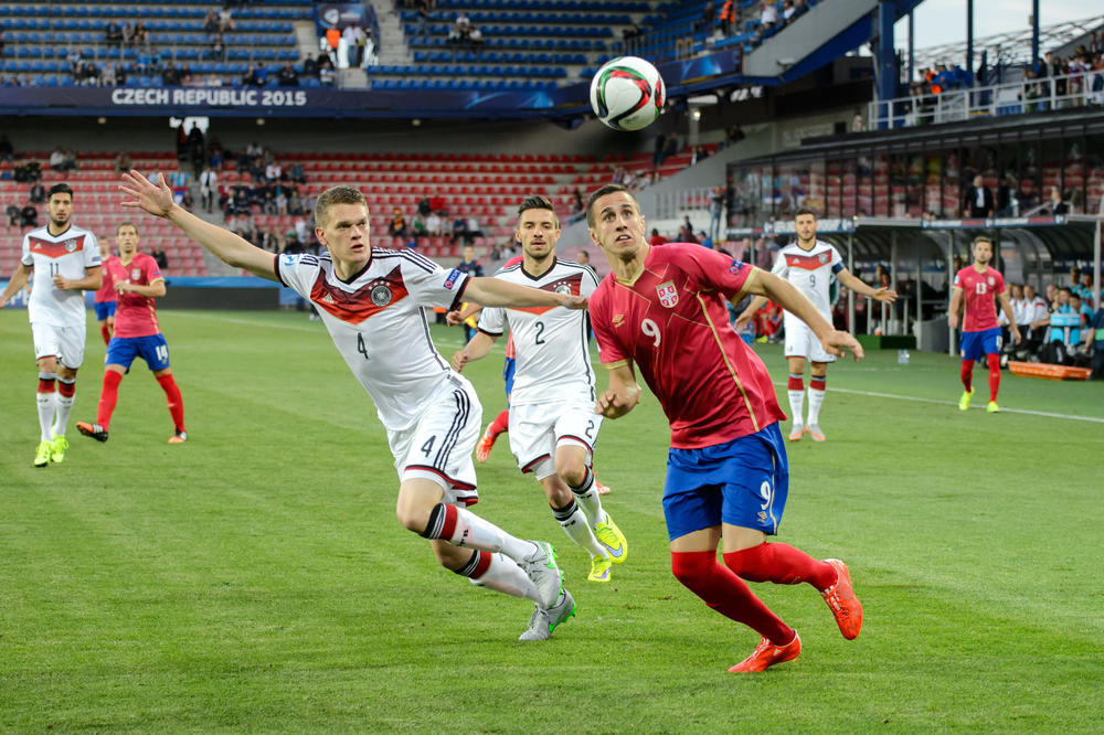 A NIJE ZVEZDA: Partizan dobio neočekivanog rivala koji pokušava da mu preotme Pešića! (VIDEO)