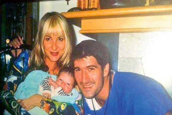 OVA ŽENA JE UNIŠTILA ŽIVOT GOCI BOŽINOVSKOJ! Otela joj ŠIJANA, a to nije NAJGORE! Komšinica iz PAKLA