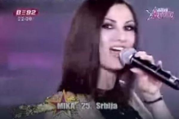 NJEN GLAS JE OSVOJIO SRBIJU: Iznenadila je TRUDNOĆA, napustila je zemlju i dala sinu NEOBIČNO IME! (FOTO)