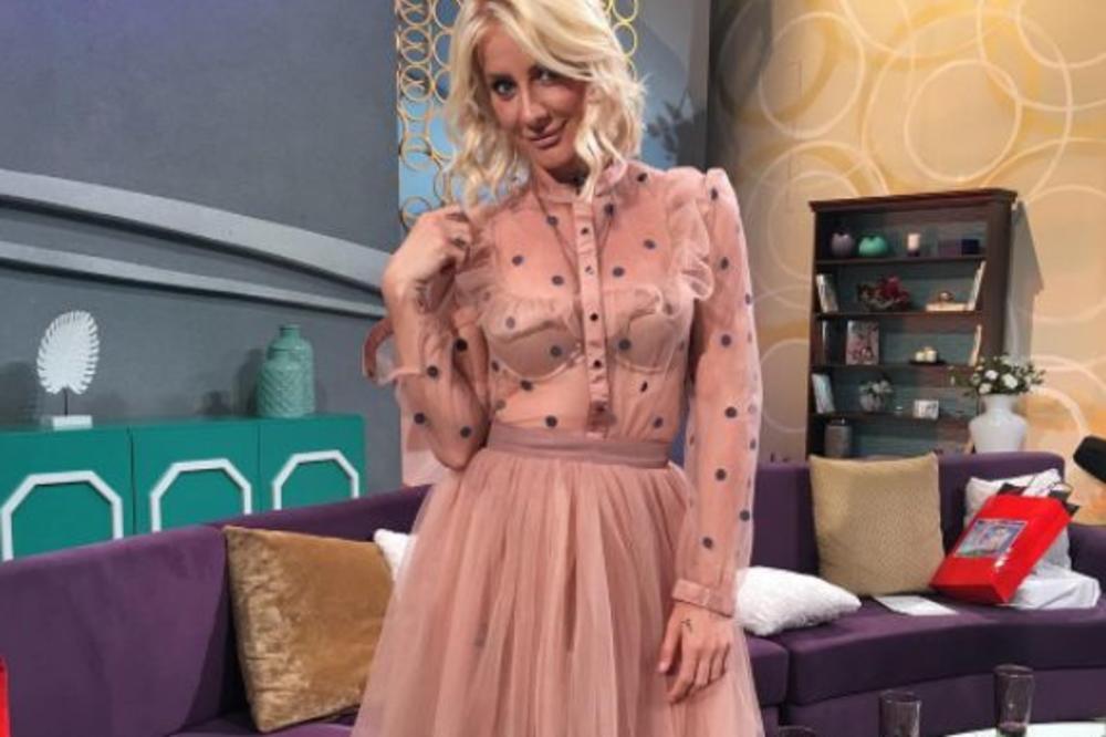 Novopečena mama Milica Dabović objavila GOLIŠAVU fotografiju od koje su svi ZANEMELI: Posle porođaja izgleda BRUTALNO! (FOTO)