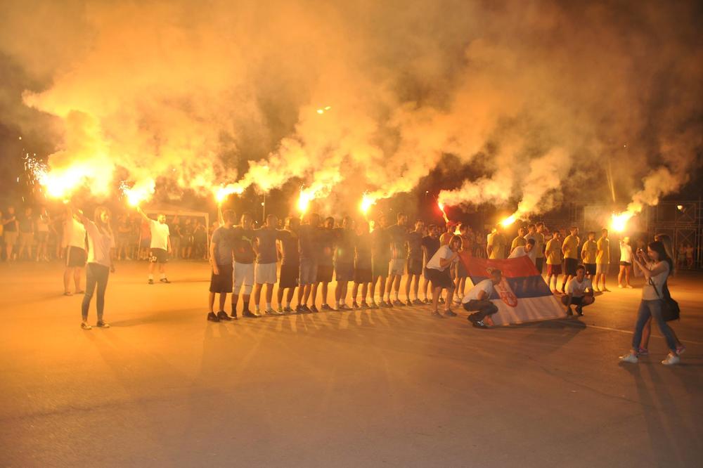 JUŽNA AMERIKA USRED NOVOG BEOGRADA: Baklje, navijači i vrela atmosfera - počinje turnir o kom svi pričaju!