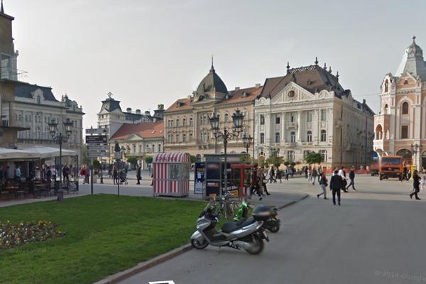 FILMSKI OBRAČUN U NOVOM SADU: Na trojicu mladića pucali dok su izlazili iz taksija, 22-  godišnjak USTRELJEN U GRUDI!