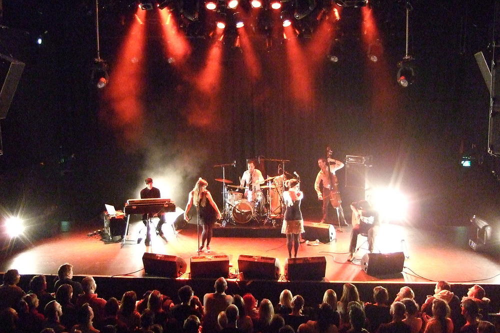 INTERVJU SA ČUVENIM SASTAVOM! Francuska grupa NOUVELLE VAGUE u Beogradu 24.juna!