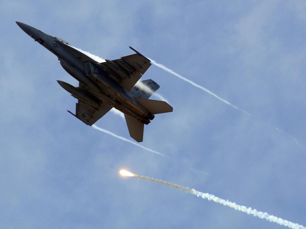 NATO članica podigla dva F-18 zbog ruske pretnje: Drama u srpskom komšiluku, dronovi izazvali uzbunu