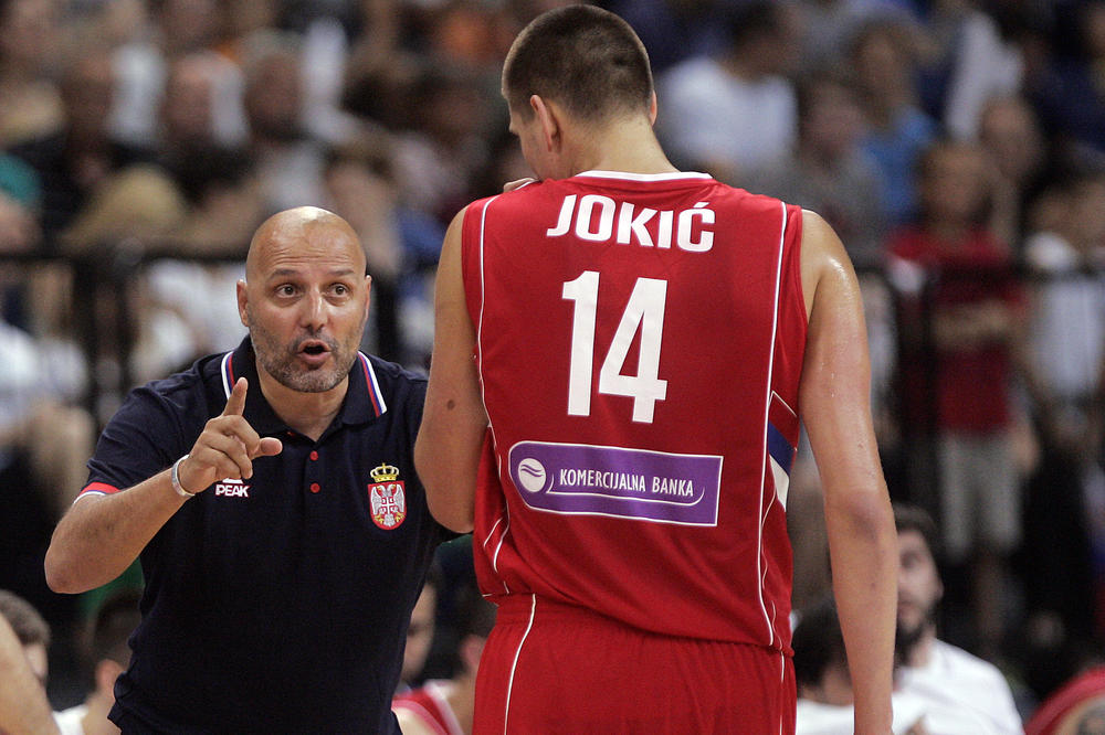 SVAKAKVE STVARI SU MI PADALE NAPAMET: Nikola Jokić se otvorio i progovorio o reprezentaciji! (FOTO)