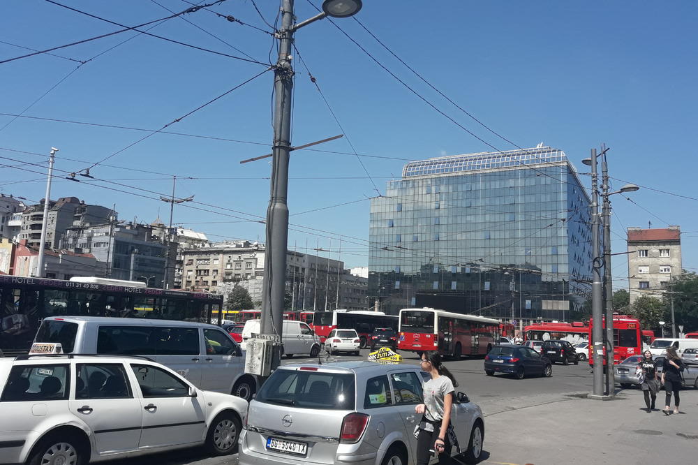 OTKRILI SMO ZAŠTO SU NA SLAVIJI STRAVIČNE GUŽVE: Najveći srpski stručnjak za saobraćaj nam je rekao RAZLOG!