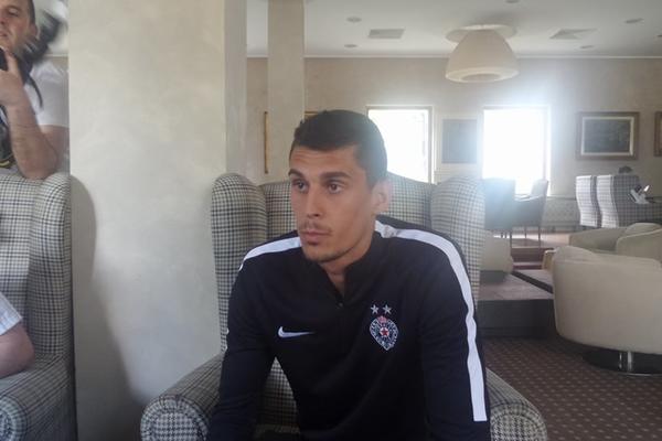 Partizan uveliko traži štopera, ali ON je već tu!!! I ima jaku poruku za sve koji sumnjaju u njega! (FOTO)