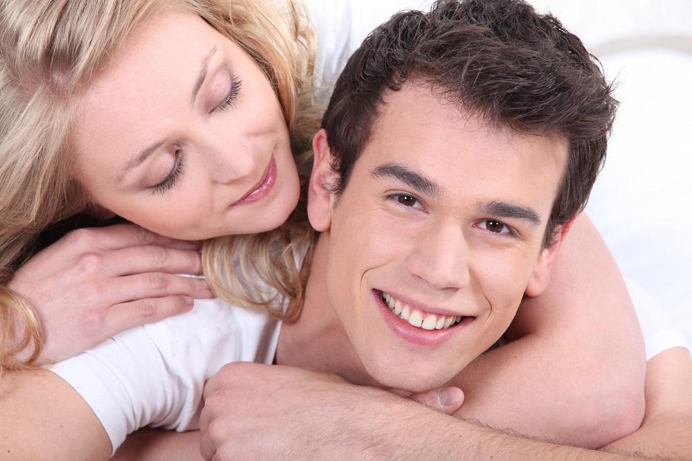 7 ludih razloga zašto muškarci uporno izbegavaju ‚‚idealne" žene! (FOTO) (GIF)