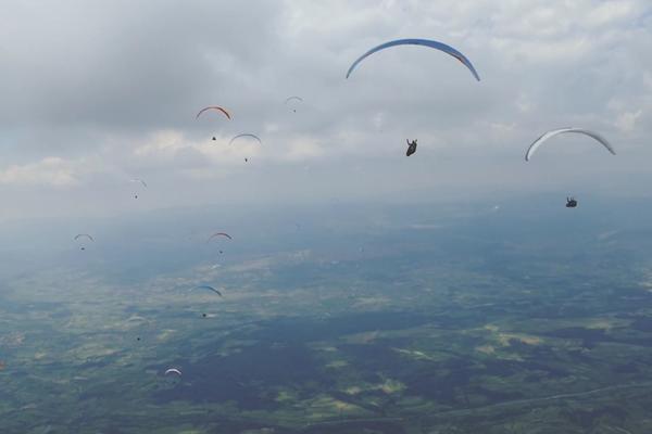 LETELI DO LEBANA: Ovakav prizor nad južnom Srbijom nikad nismo videli (VIDEO)