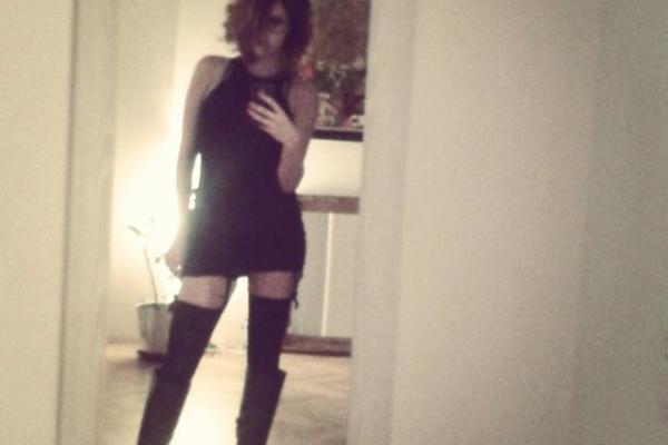 ZA NJENOM MAJKOM LUDELA JE CELA JUGA, A ONA JE JOŠ VEĆA BOMBA! Ćerka Mirjane Bobić je boginja! (FOTO)