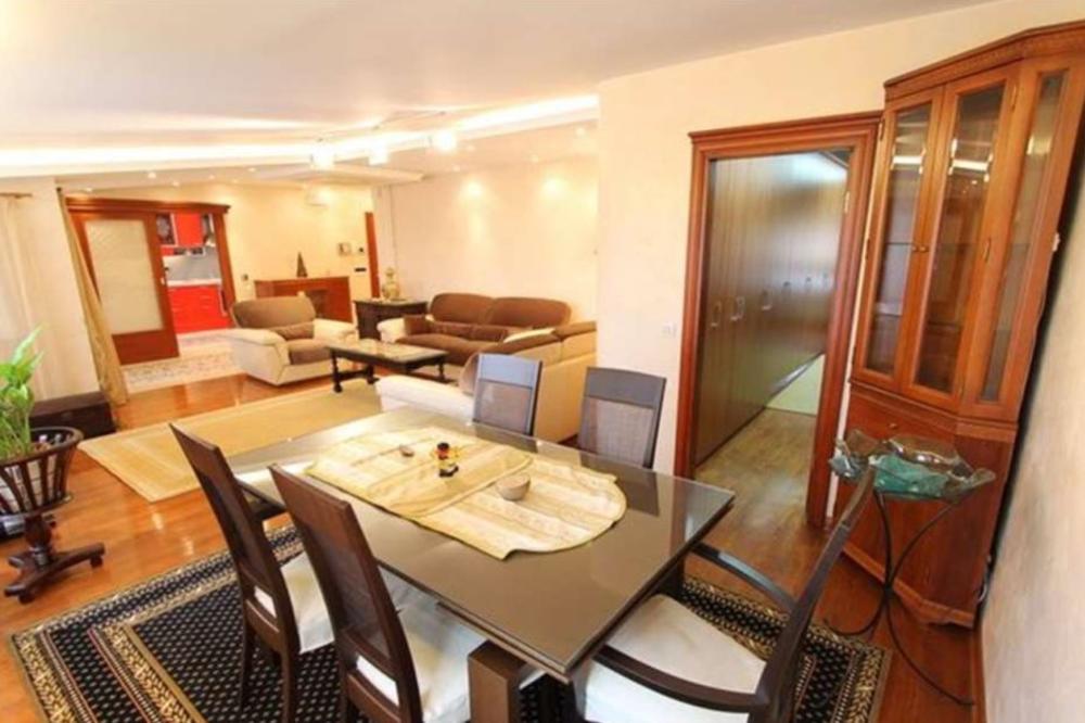 OVIH PET STVARI U STANU ODAJU DA STE SIROMAŠNI: Za treću svi u Srbiji misle da je LUKSUZ! (FOTO)