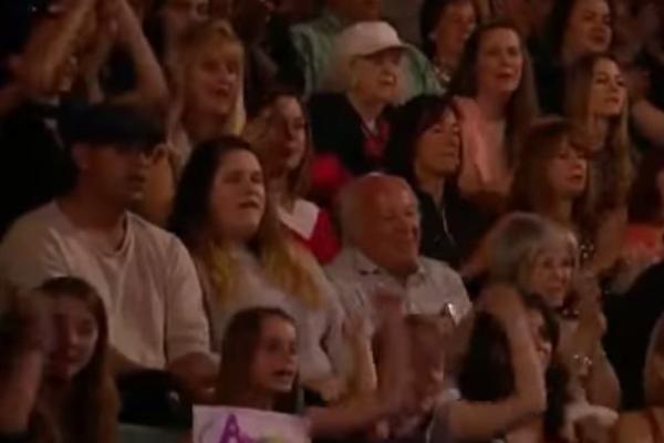 PUBLIKA PALA U TRANS, A ŠTA LI SU GLEDAOCI RADILI? Članice žirija šoua "Ja imam talenat" se LJUBILE U EMISIJI! (VIDEO)