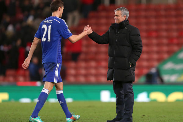 MURINJO OTKRIO: Evo koji broj čeka Matića u Mančesteru! (FOTO)