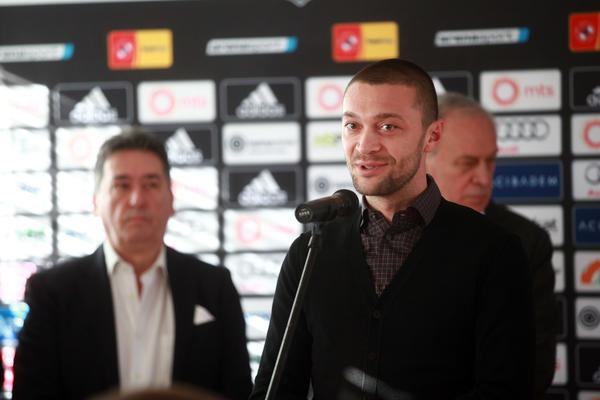 PARTIZAN ODBIO SVE PONUDE ZA LEONARDA: Iliev ga lično vozi na pripreme, ali ne garantuje da ga neće prodati!