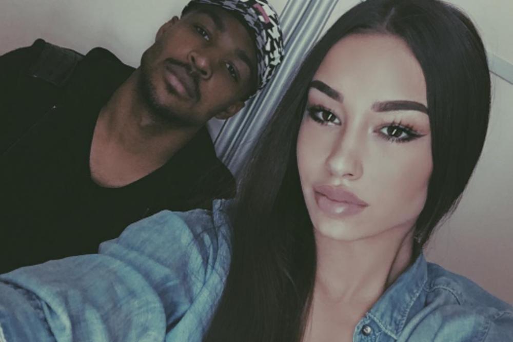 ŠTA ĆE REĆI TATA?! Elena Kitić objavila fotku sa dečkom iz kreveta (FOTO)