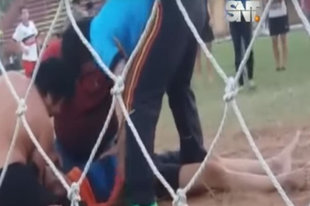PAKAO U PARAGVAJU! Mladi golman (17) preminuo usred utakmice! (UZNEMIRUJUĆI VIDEO)