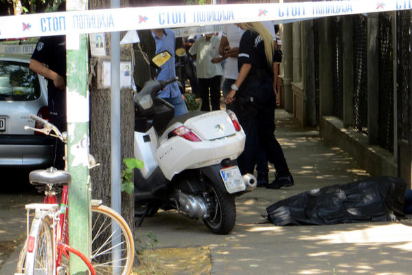 HAOS U CENTRU NIŠA! Izrešetana DVA muškarca, likvidatori pobegli na vespi!