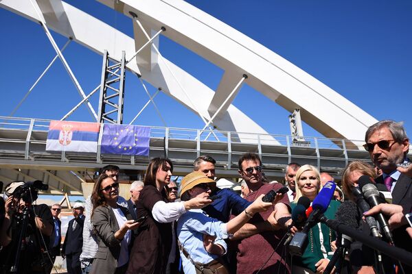 TRAGEDIJA NA GRADILIŠTU ŽEŽELJEVOG MOSTA: Poginuo radnik, drugi teško povređen!