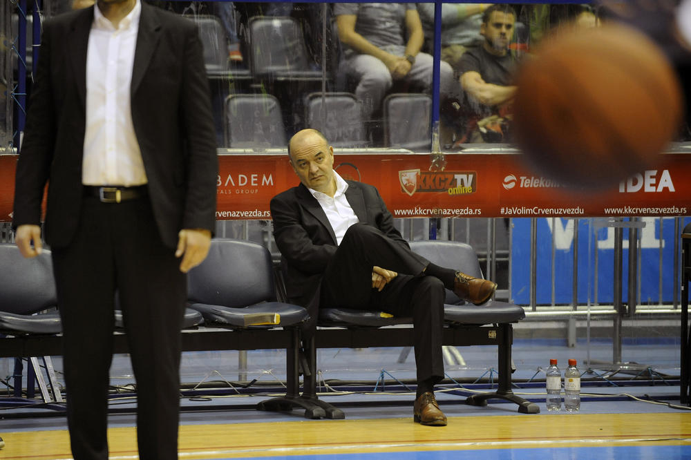 DUŠKO VUJOŠEVIĆ IZ BOLNIČKE POSTELJE: Hvala mojim bivšim igračima...