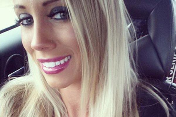 DANA JE PRELEPA I ZBOG TOGA PROŽIVLJAVA PAKAO: Nesrećna sam i imam napade PANIKE! (FOTO)