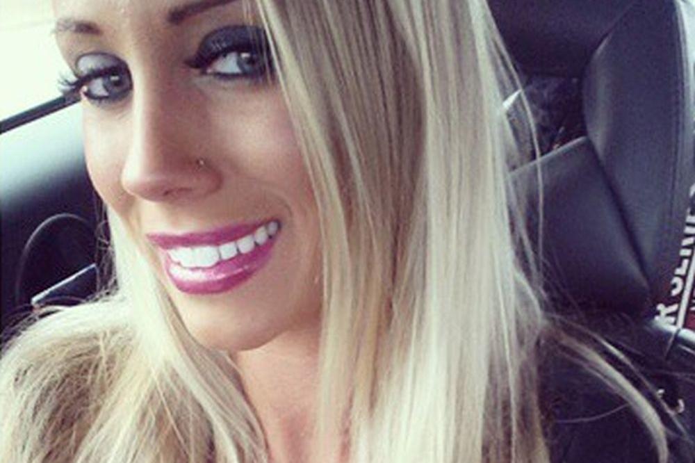 DANA JE PRELEPA I ZBOG TOGA PROŽIVLJAVA PAKAO: Nesrećna sam i imam napade PANIKE! (FOTO)