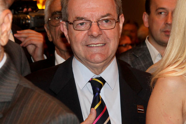 KARIĆI FIRMU OSNOVALI 1763. GODINE?!? Zbog ove greške SMEJE im se cela Srbija! (FOTO)